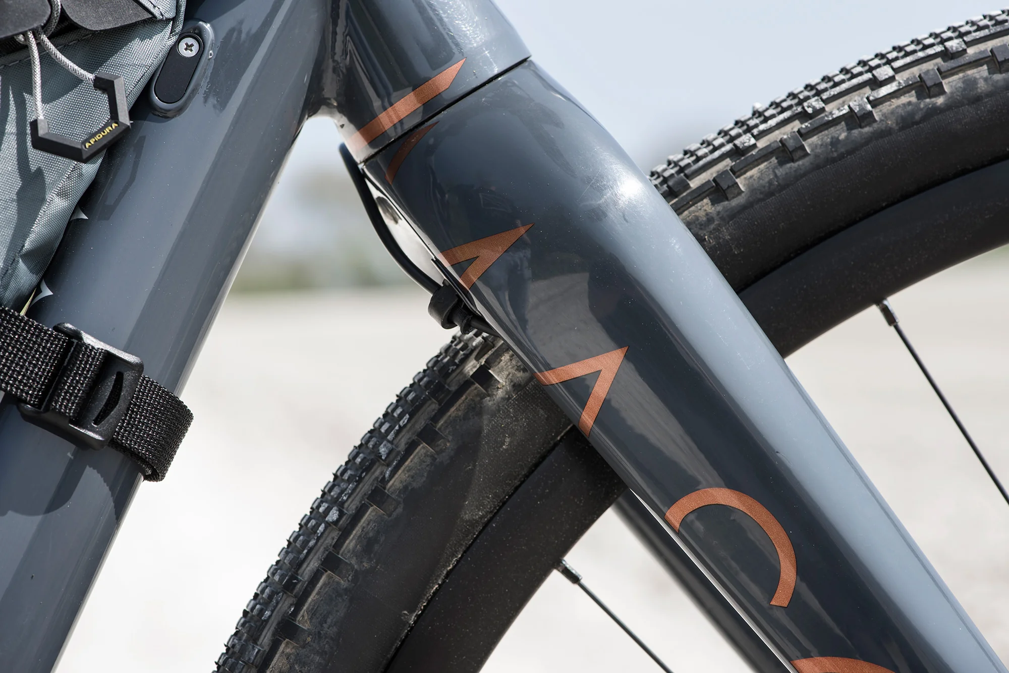 HUNT 30 Carbon Dynamo Disc Wheelset - Image 12