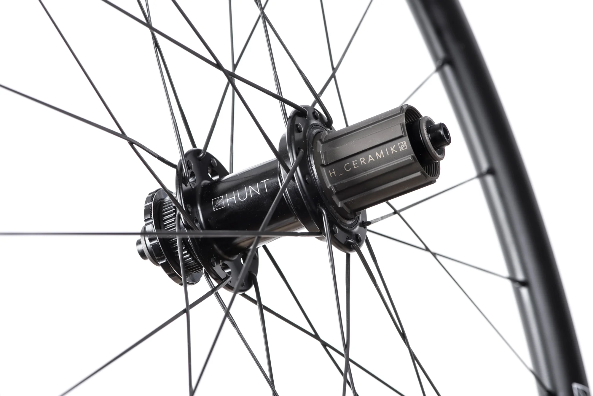 HUNT 30 Carbon Dynamo Disc Wheelset - Image 8