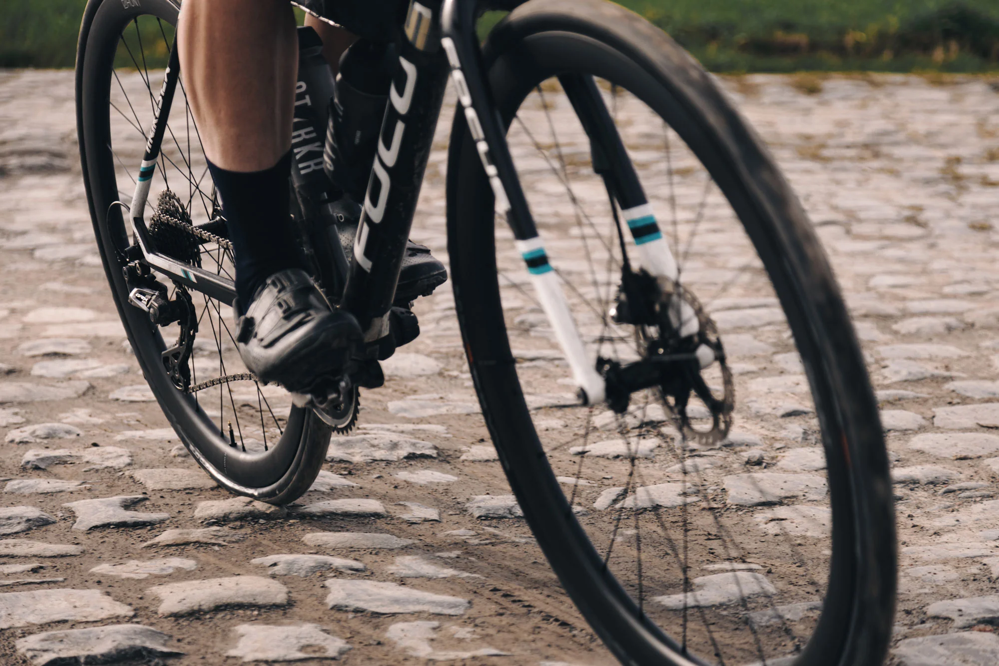 HUNT 40 Carbon Disc Wheelset | IC356 - Image 3