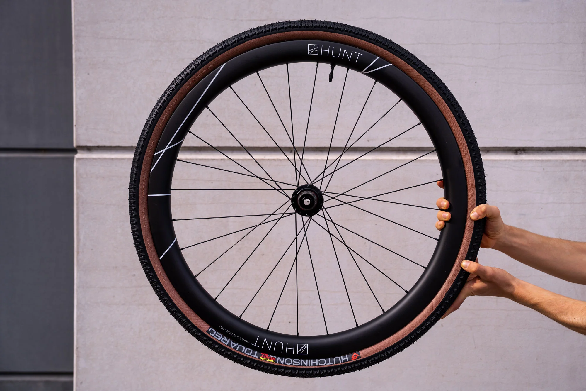 HUNT 42 Limitless Gravel Adventure Wheelset - Image 9