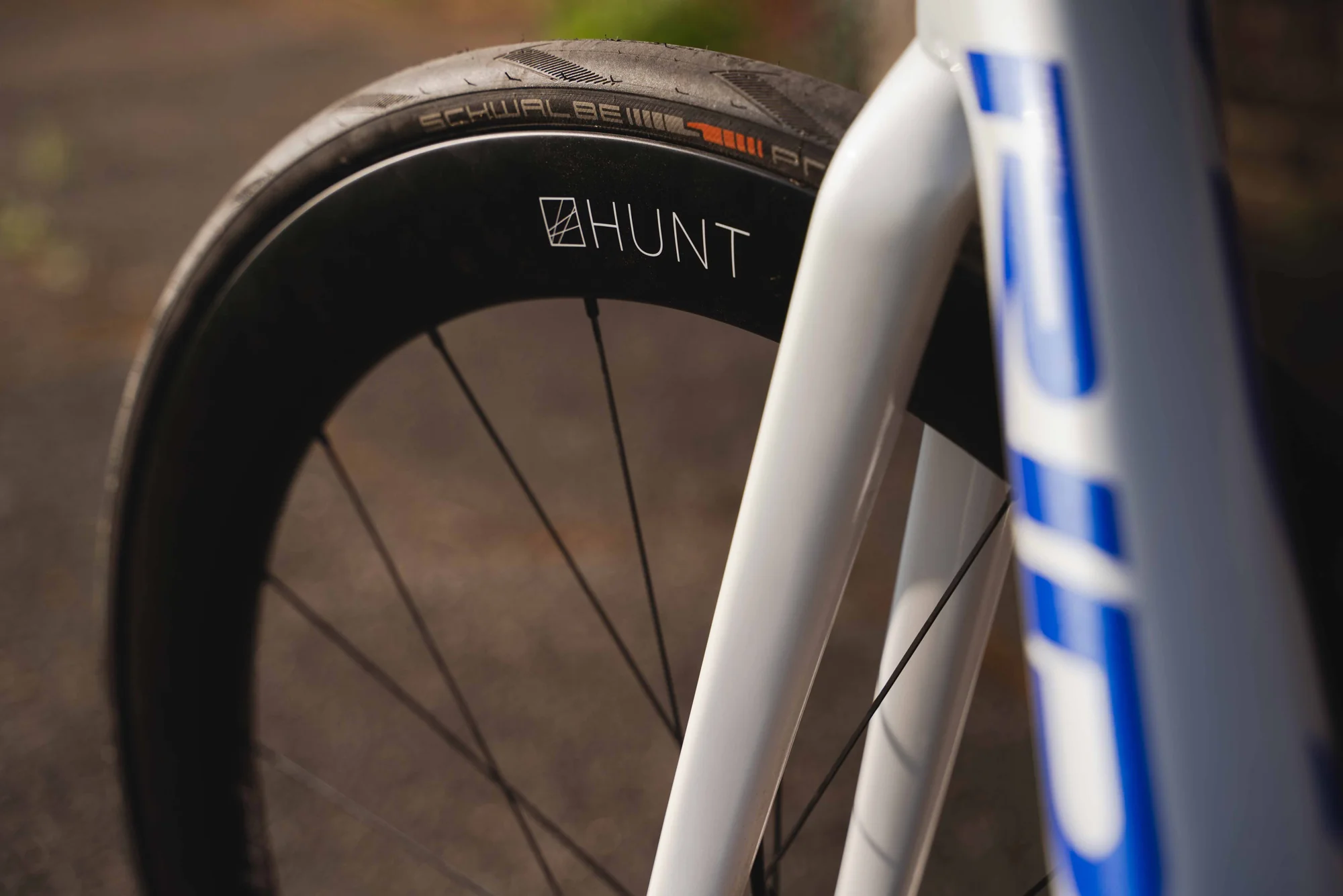 HUNT 4454 Aerodynamicist Carbon Disc Wheelset - Image 9