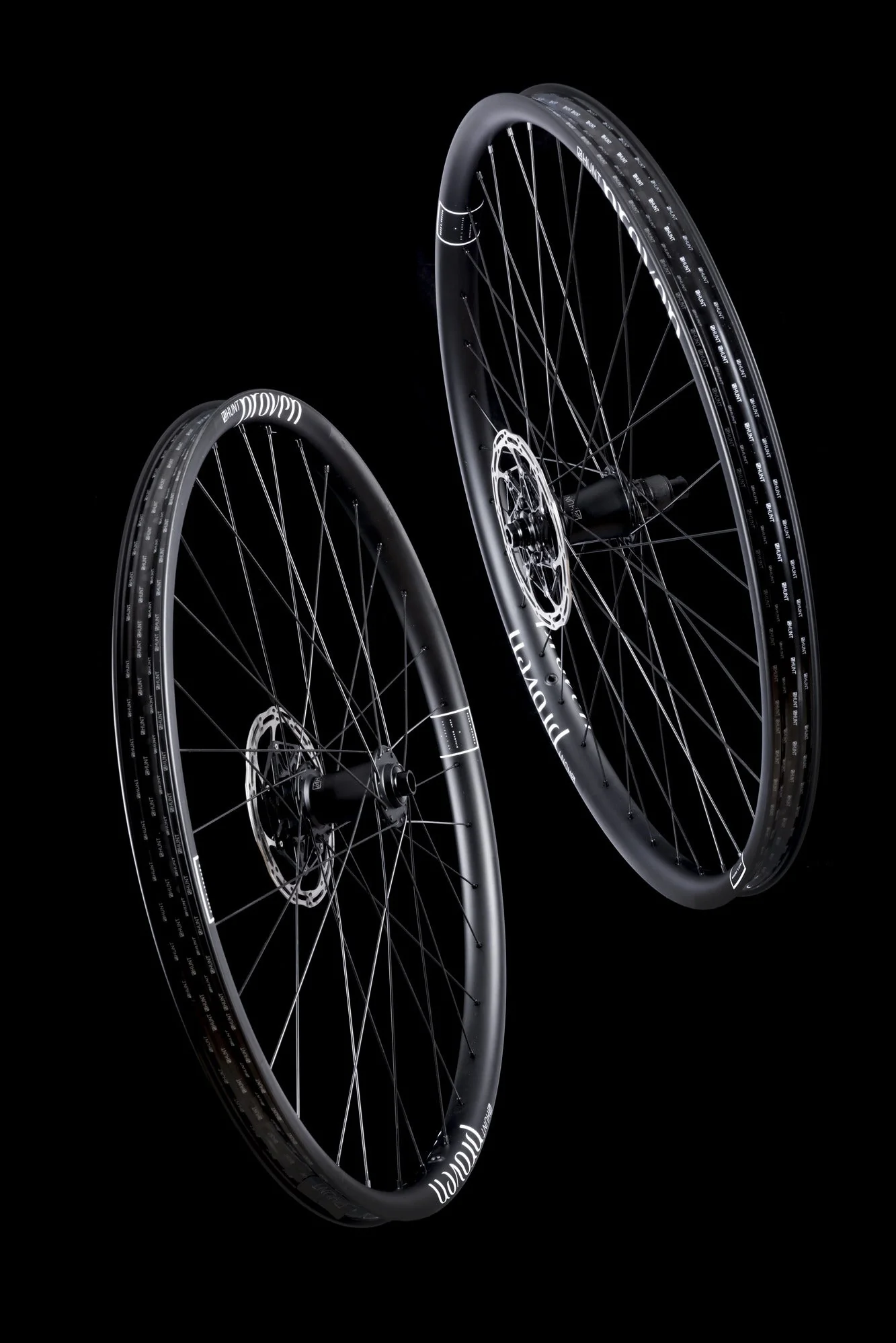 HUNT Proven Carbon Race E_Enduro Mullet Wheelset - Image 11