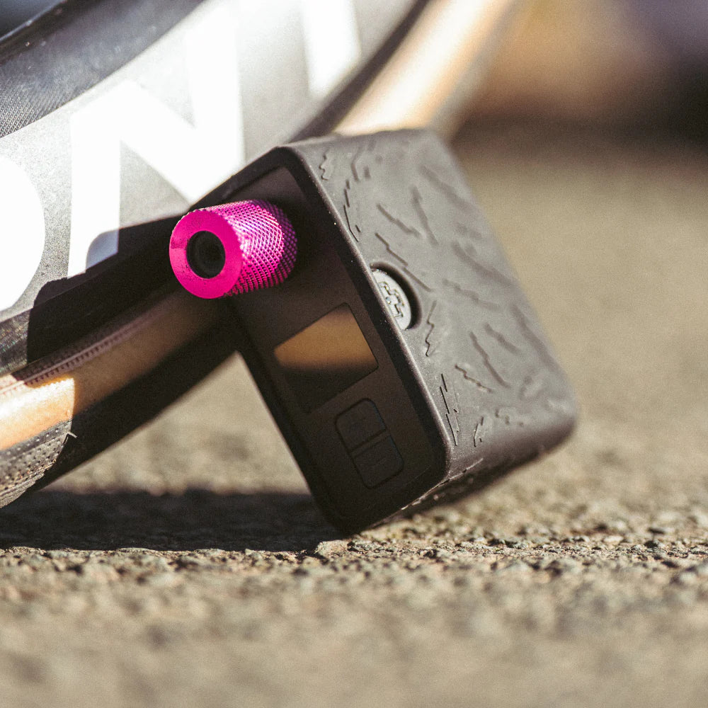 Muc-Off AirMach Electric Mini Inflator - Pro - Image 6
