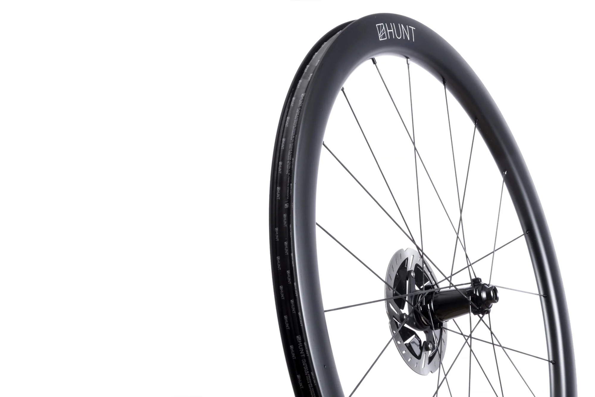 RE:NEW HUNT 44 Aerodynamicist Carbon Disc Wheelset - Image 2