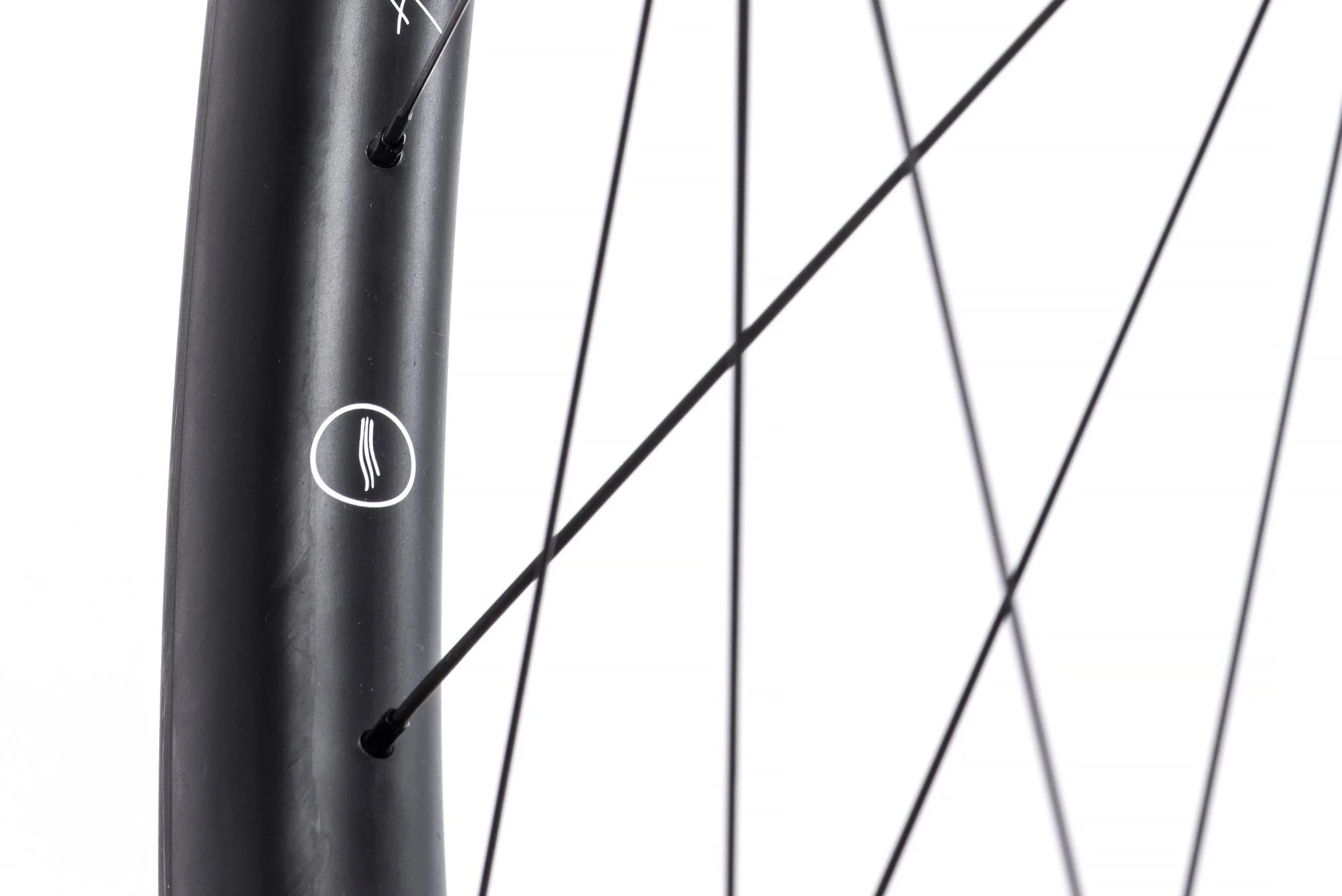 RE:NEW HUNT 52 Carbon Aerodynamicist Wheelset - Image 11