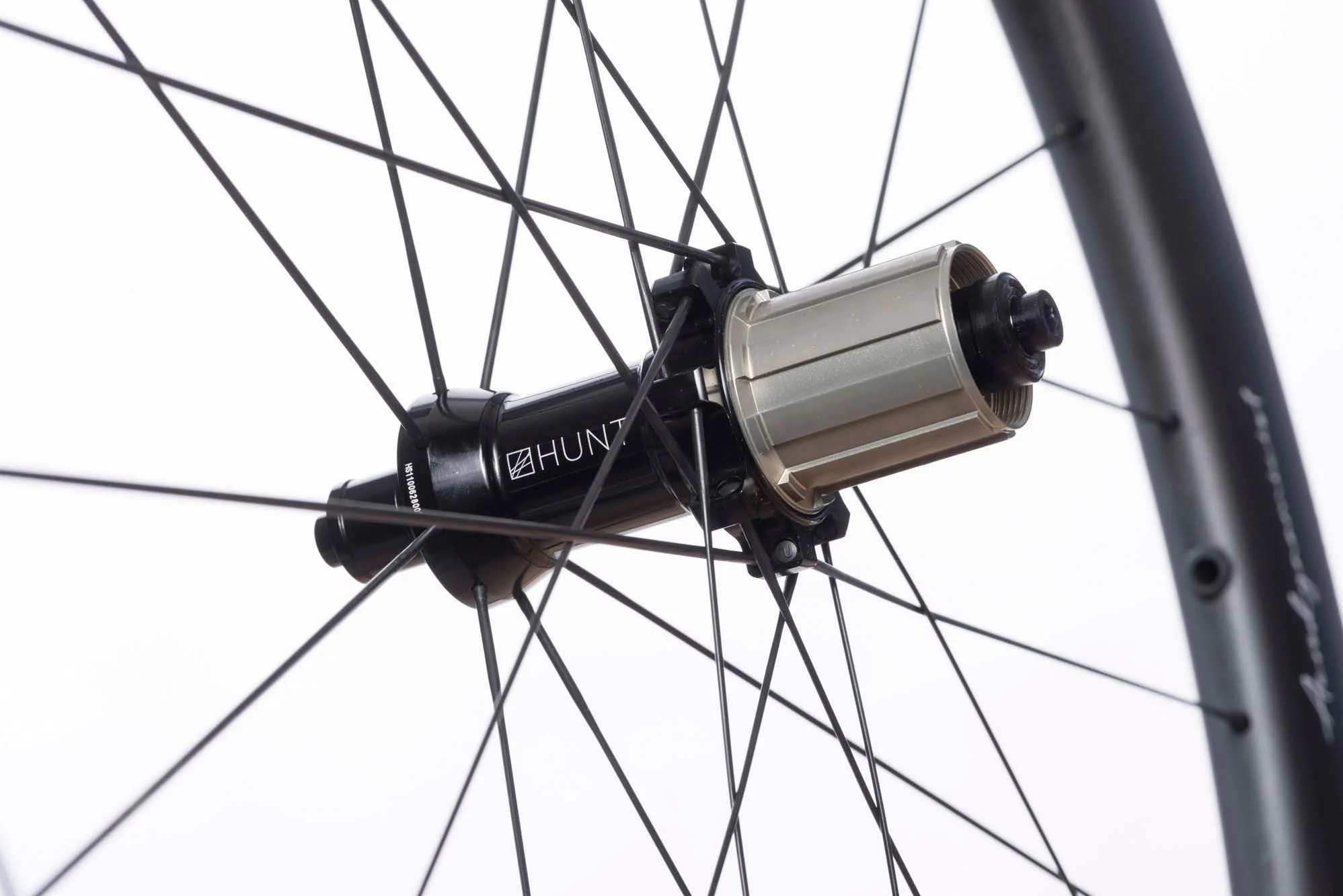 RE:NEW HUNT 52 Carbon Aerodynamicist Wheelset | Single Wheel - Image 4
