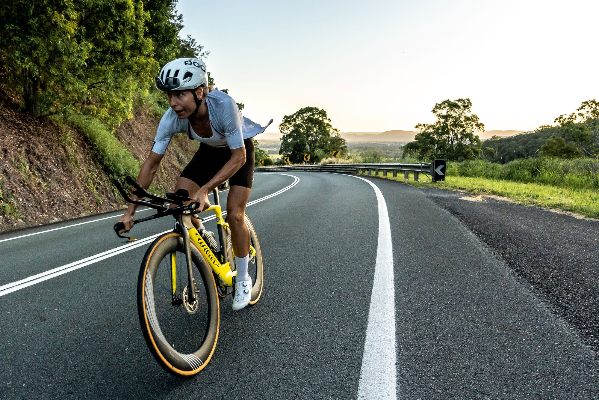 RE:NEW HUNT 7387 Aerodynamicist Carbon Disc Wheelsets - Image 6