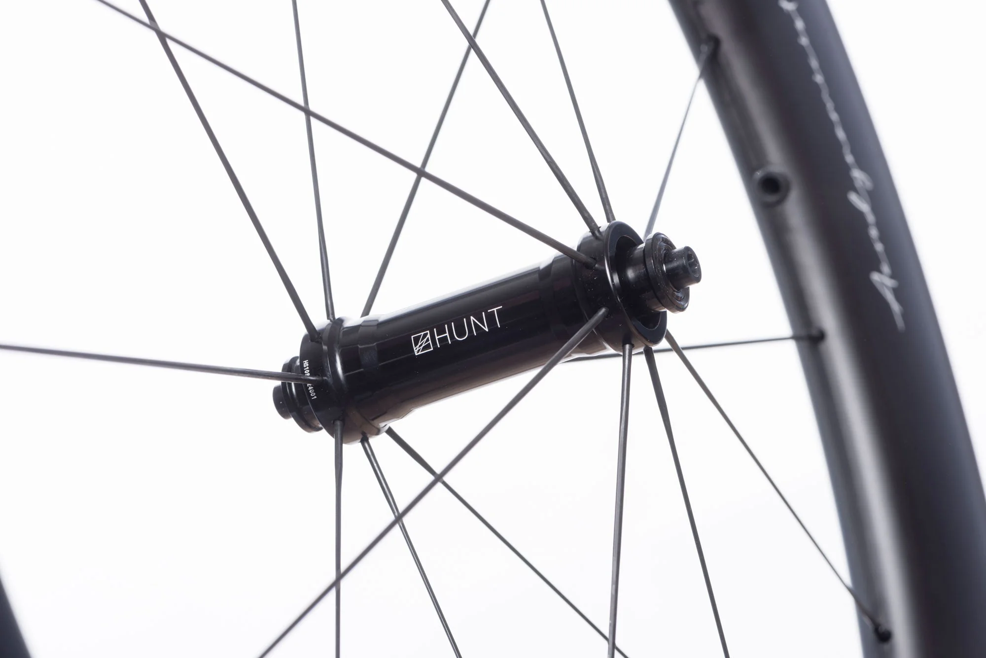 RE:NEW HUNT 82 Carbon Aerodynamicist Wheelset - Image 7