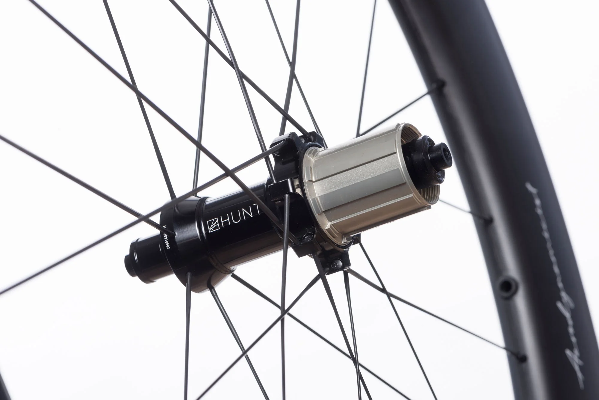 RE:NEW HUNT 82 Carbon Aerodynamicist Wheelset - Image 8