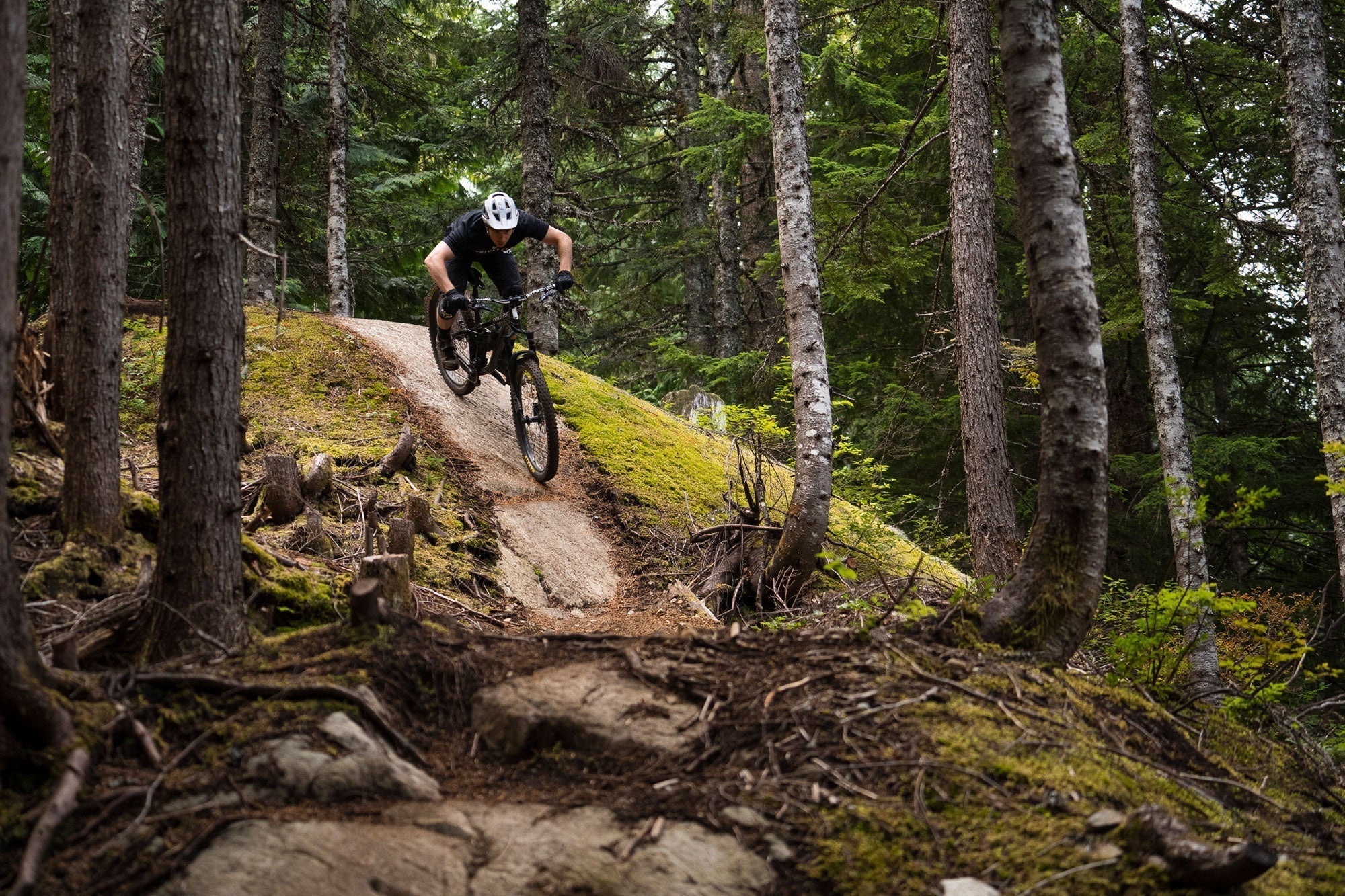 RE:NEW HUNT Enduro Wide MTB Mullet Wheelset - Image 10