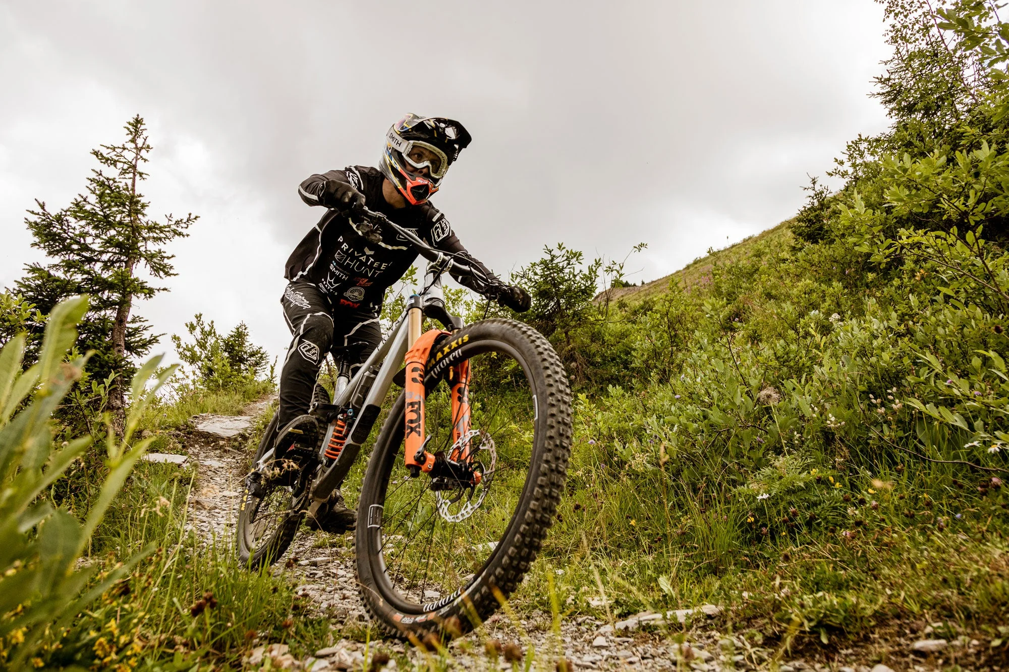 RE:NEW HUNT Proven Carbon Race Enduro Mullet Wheelset - Image 4